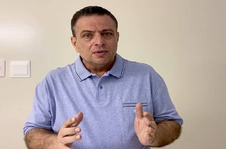 Deputado Gessivaldo Isaías gravou um vídeo apoiando Fábio Abreu